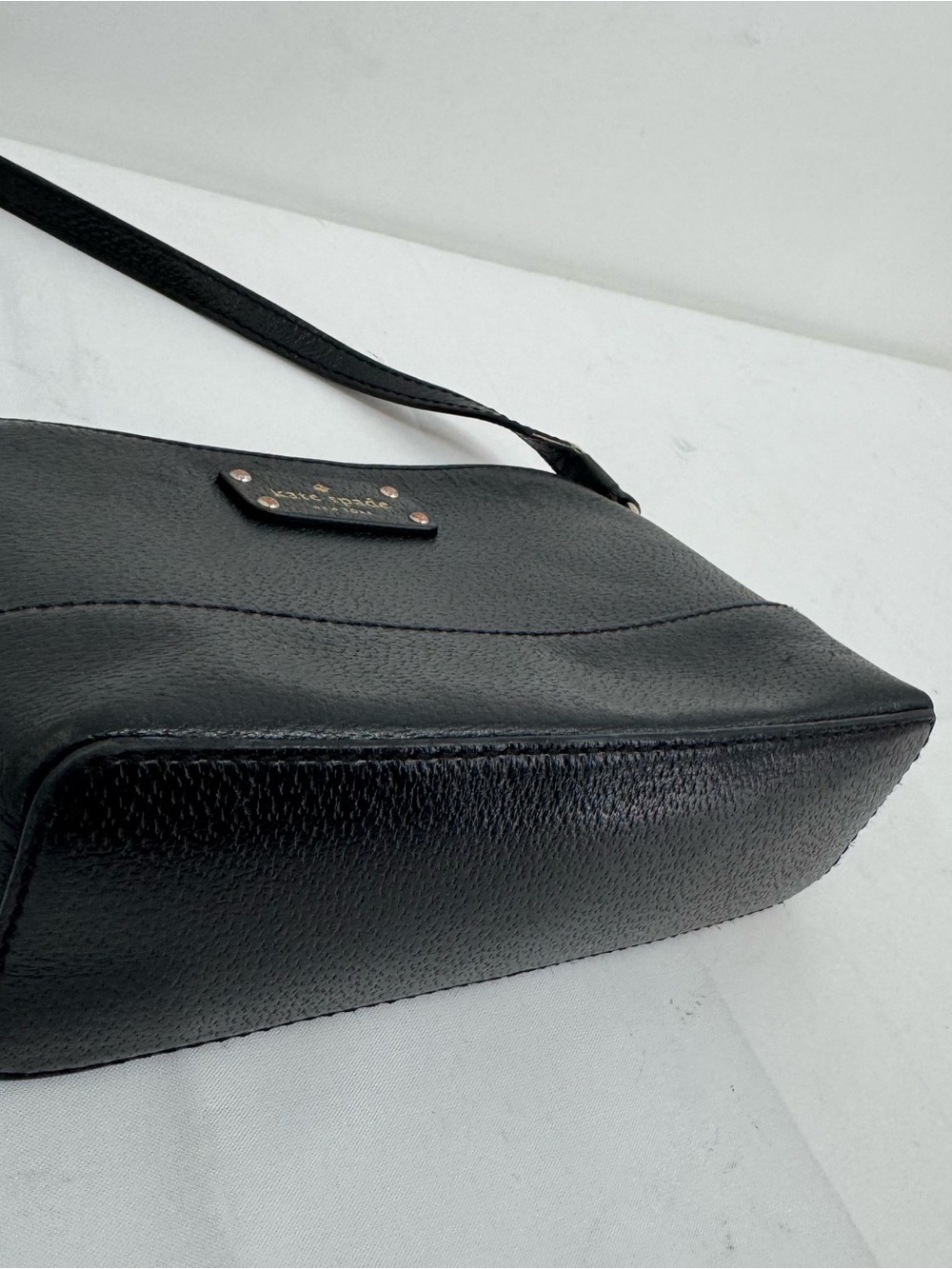 Kate Spade Wellesley Hanna Black Saffino Leather Crossbody Bag - Picture 5 of 16